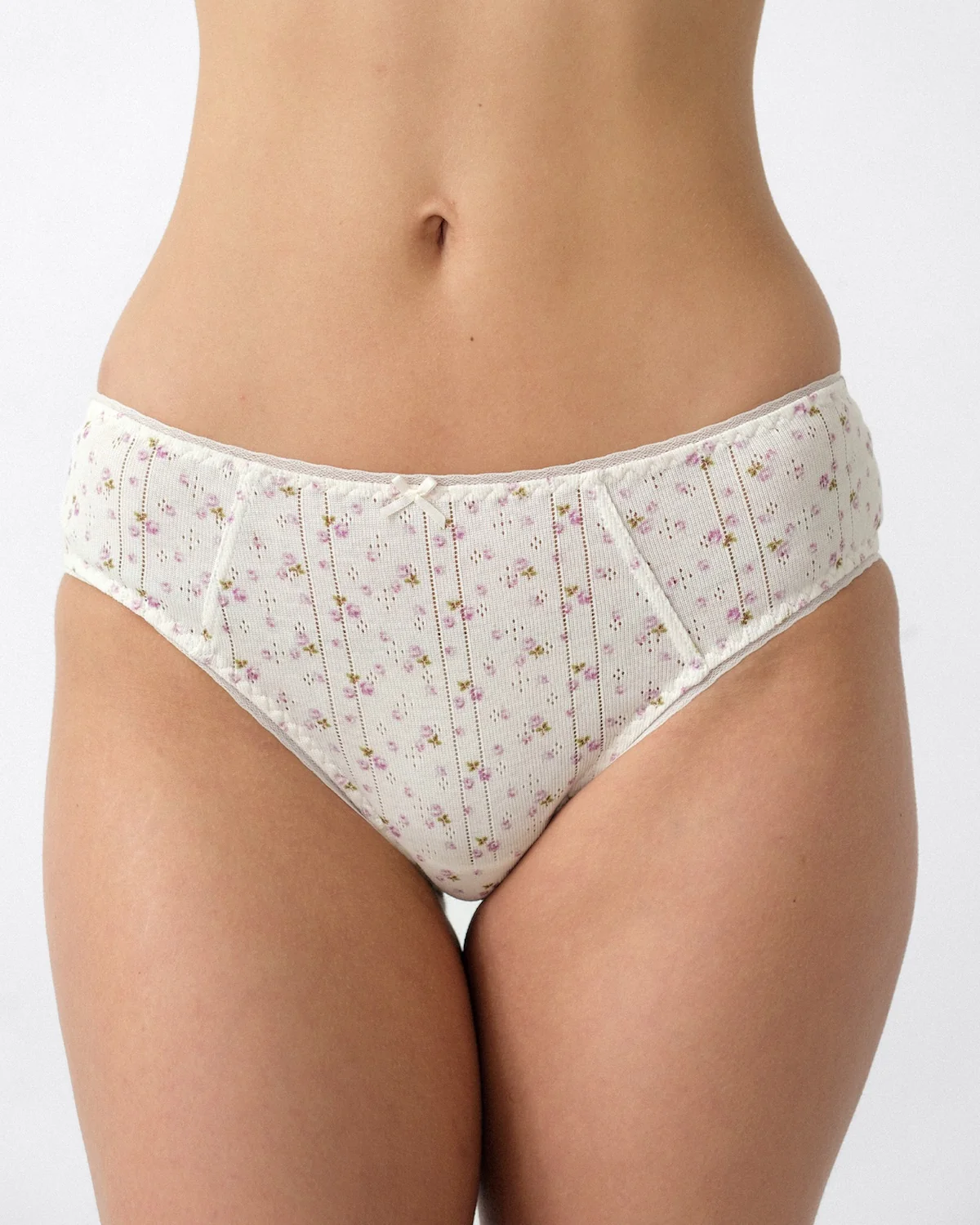 The Cozy Brief English Rose - Image 6