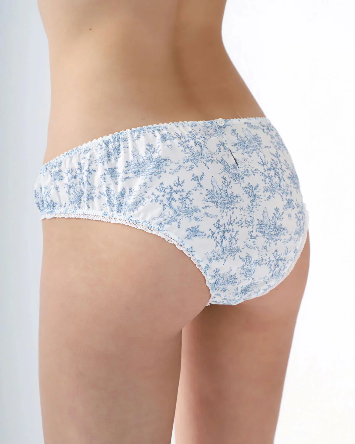The French Brief: Cotton Voile Toile De Jouy - Image 6