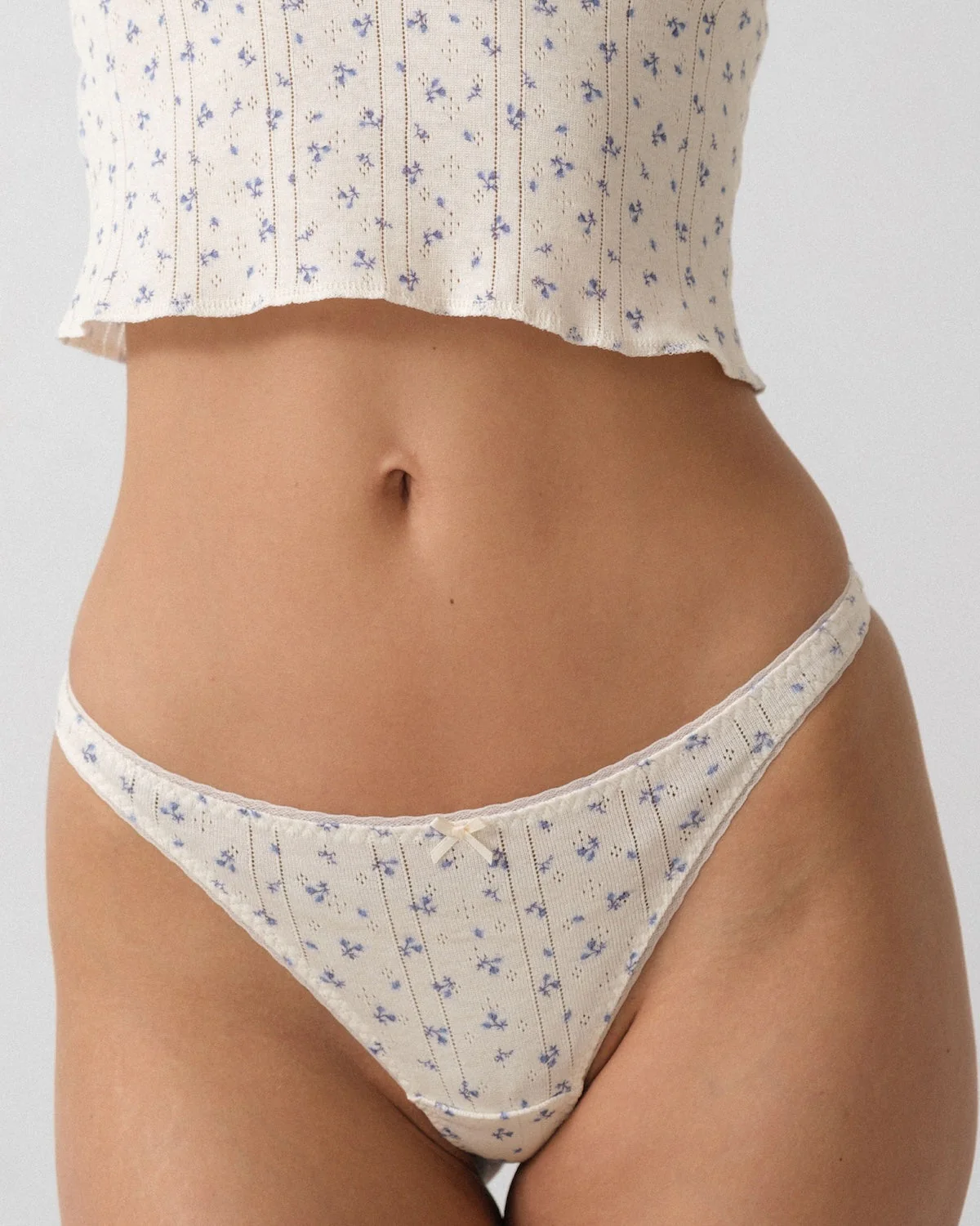 The Thong Blue Fields - Image 4
